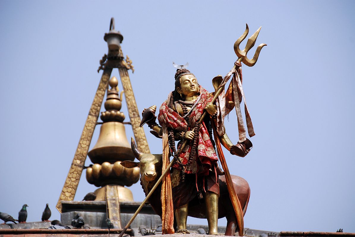 Kathmandu Durbar Square 07 02 Shiva And Nandi Close Up On Top Of Entrance Gate To Mahendreswor Temple 
